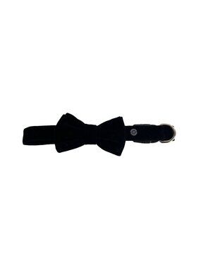Max Bone Velvet Bow Tie Collar For Dogs